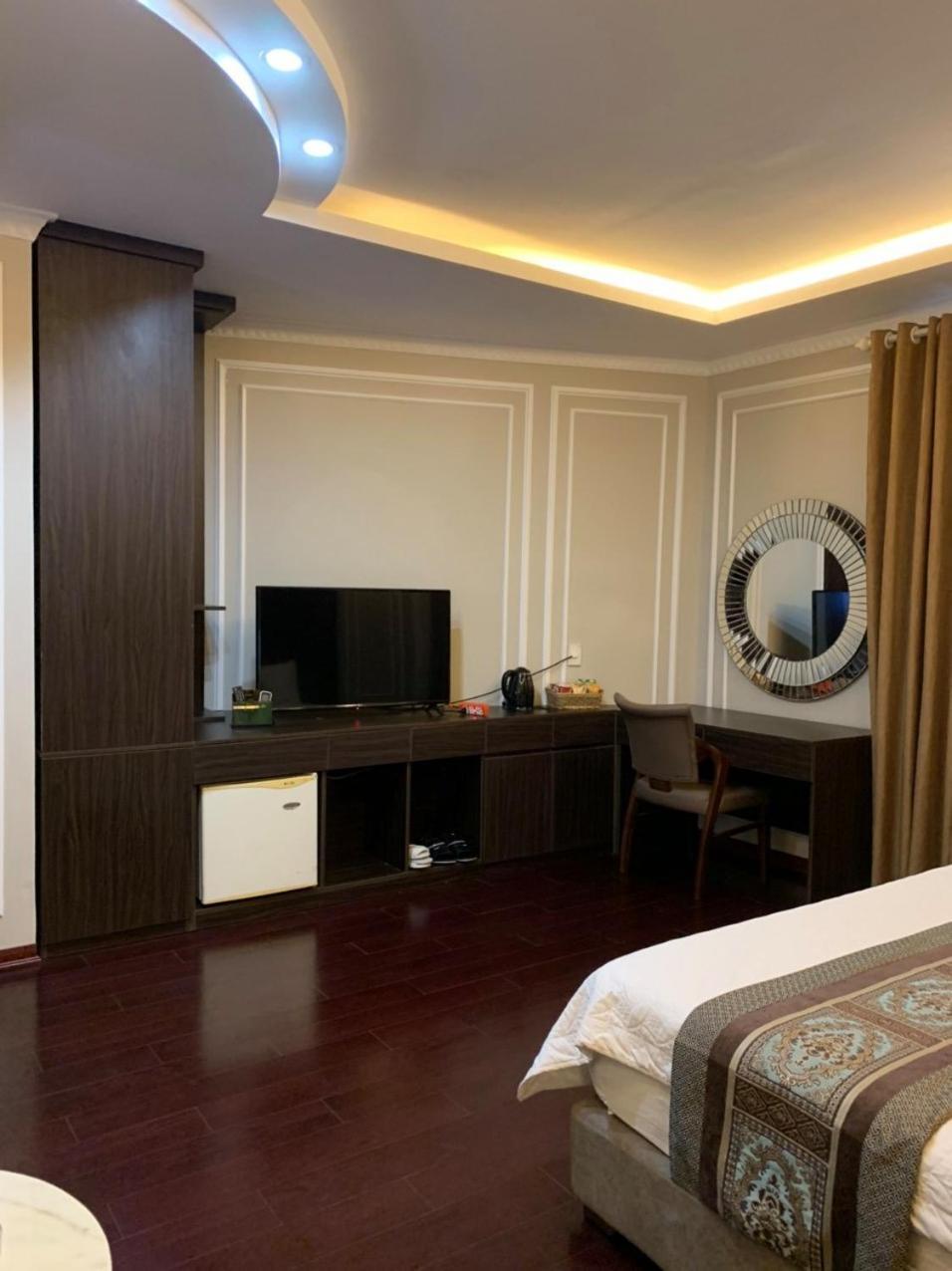 האי פונג Holiday Hotel מראה חיצוני תמונה